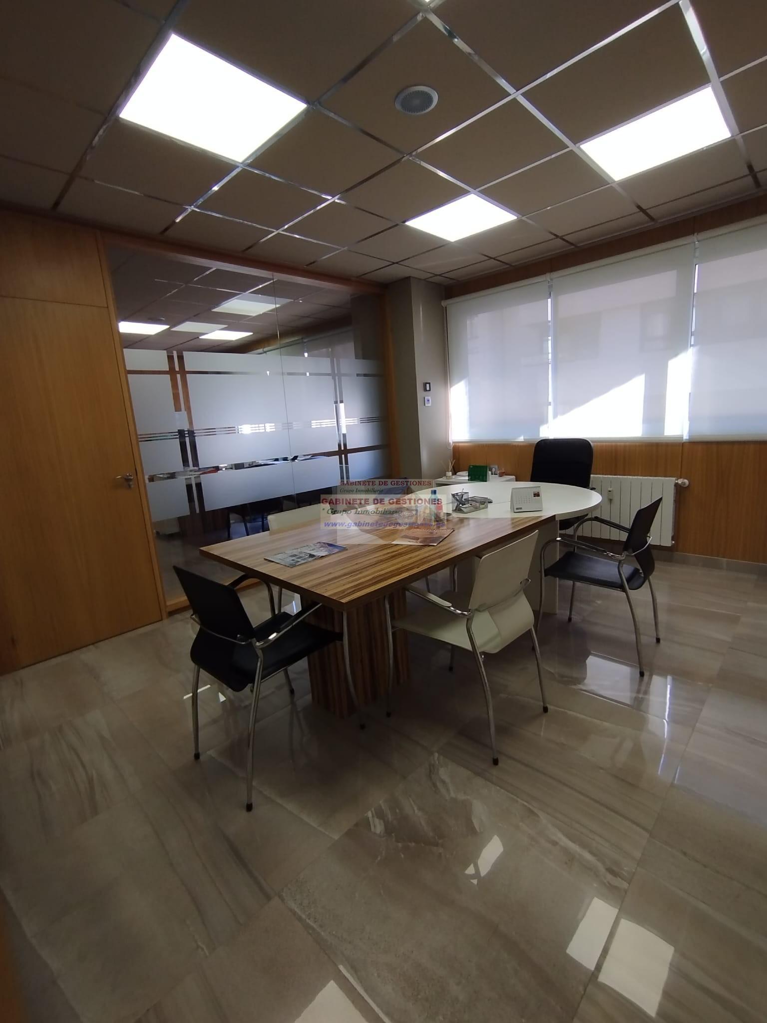 For sale of commercial in Albacete