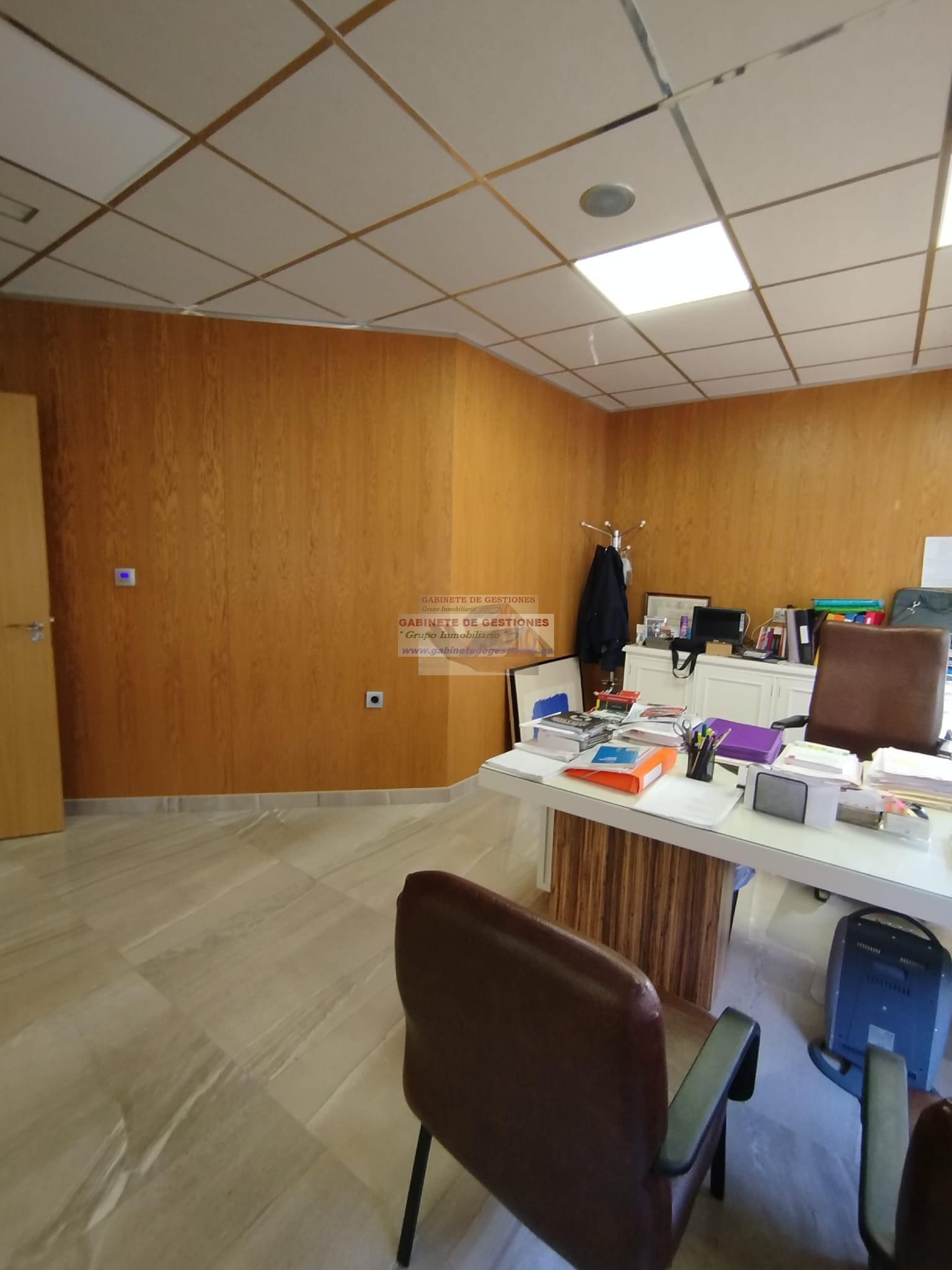 For sale of commercial in Albacete