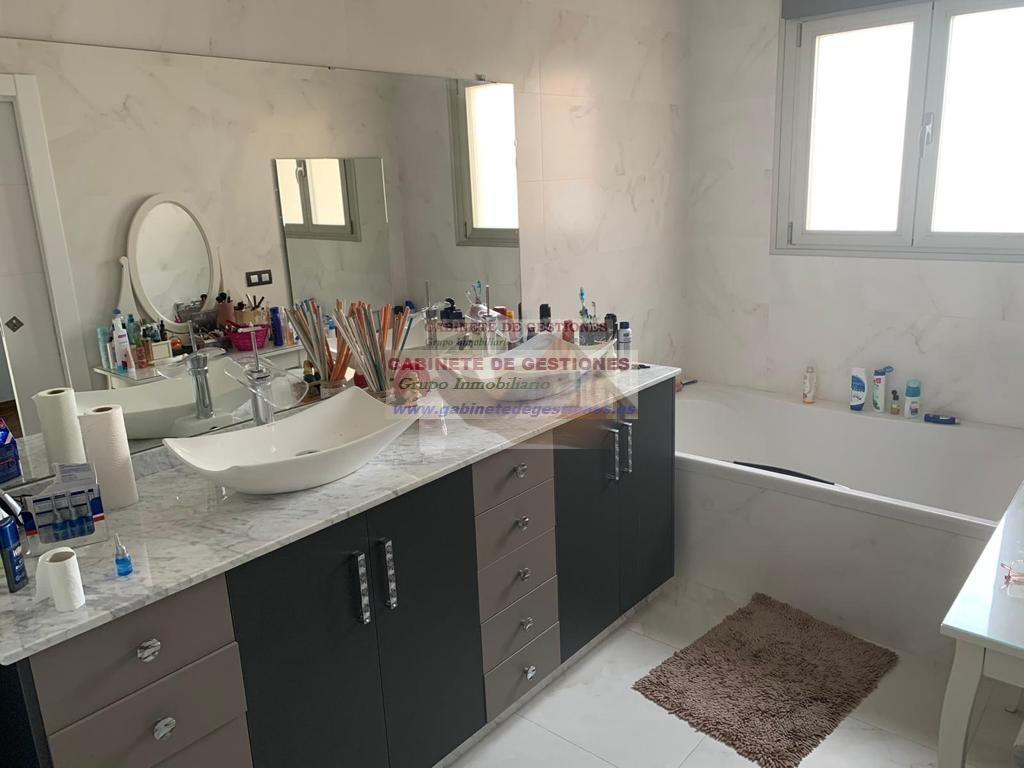 For sale of chalet in Albacete