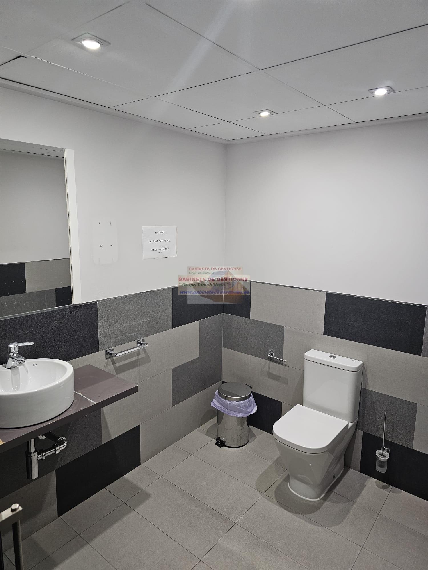 For rent of office in Albacete