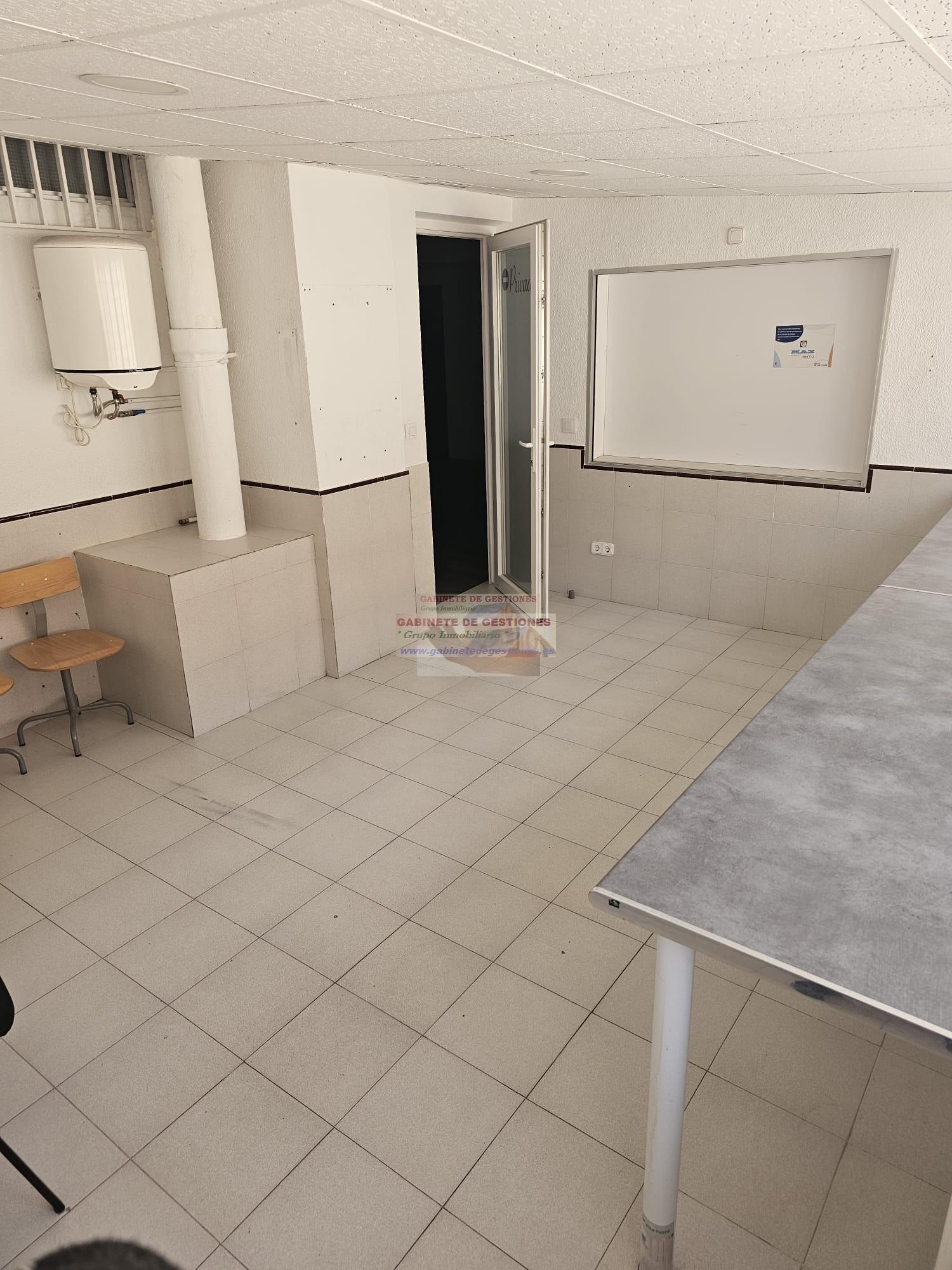 For rent of office in Albacete