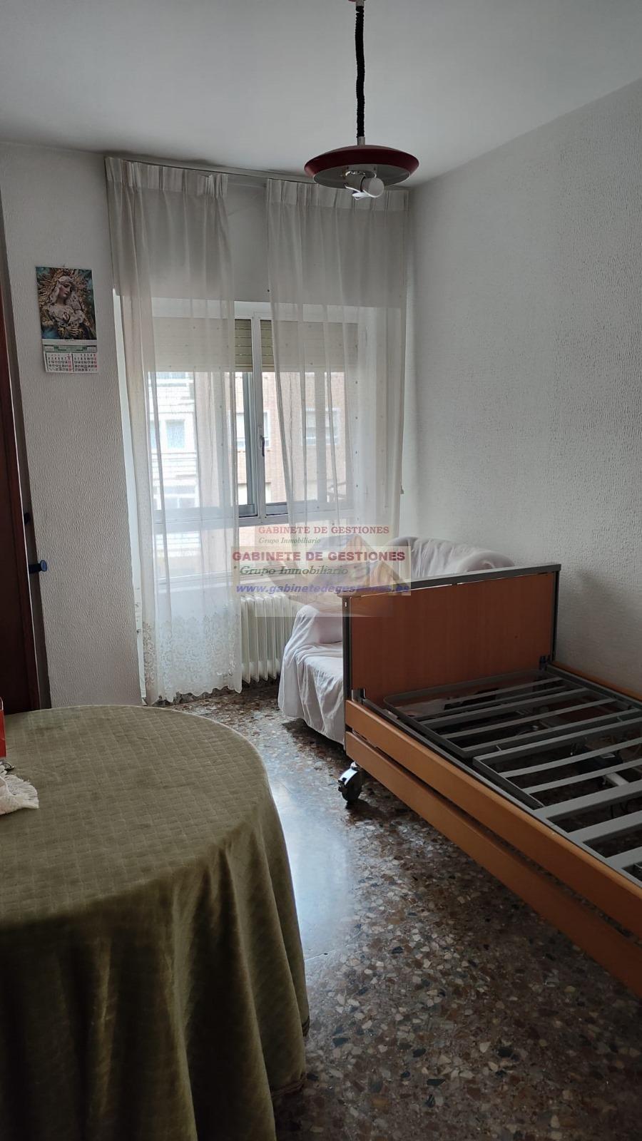 For sale of flat in Albacete