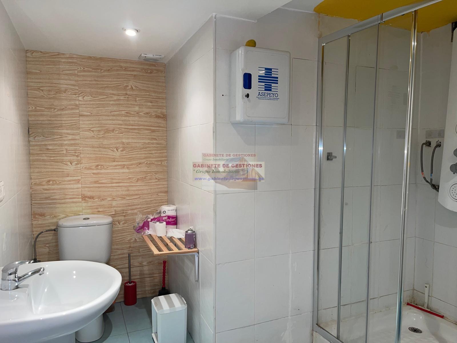 For sale of commercial in Albacete