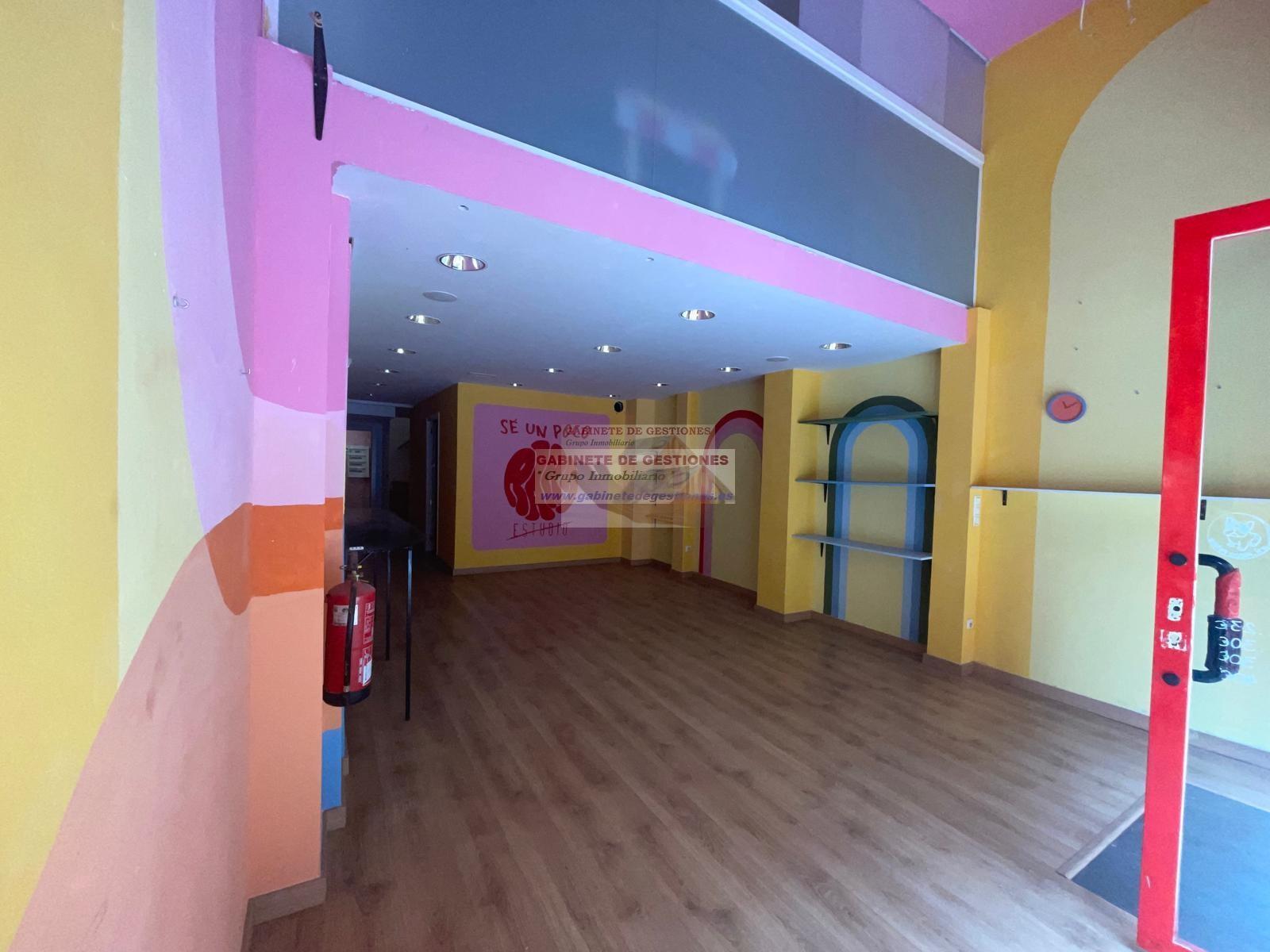 For sale of commercial in Albacete
