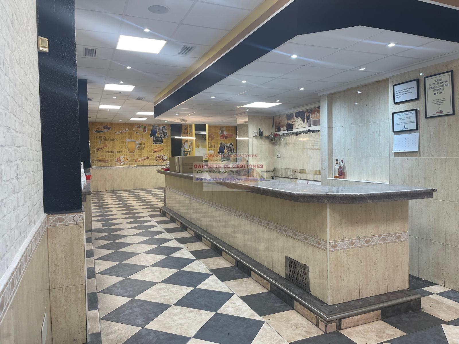 For rent of commercial in Albacete