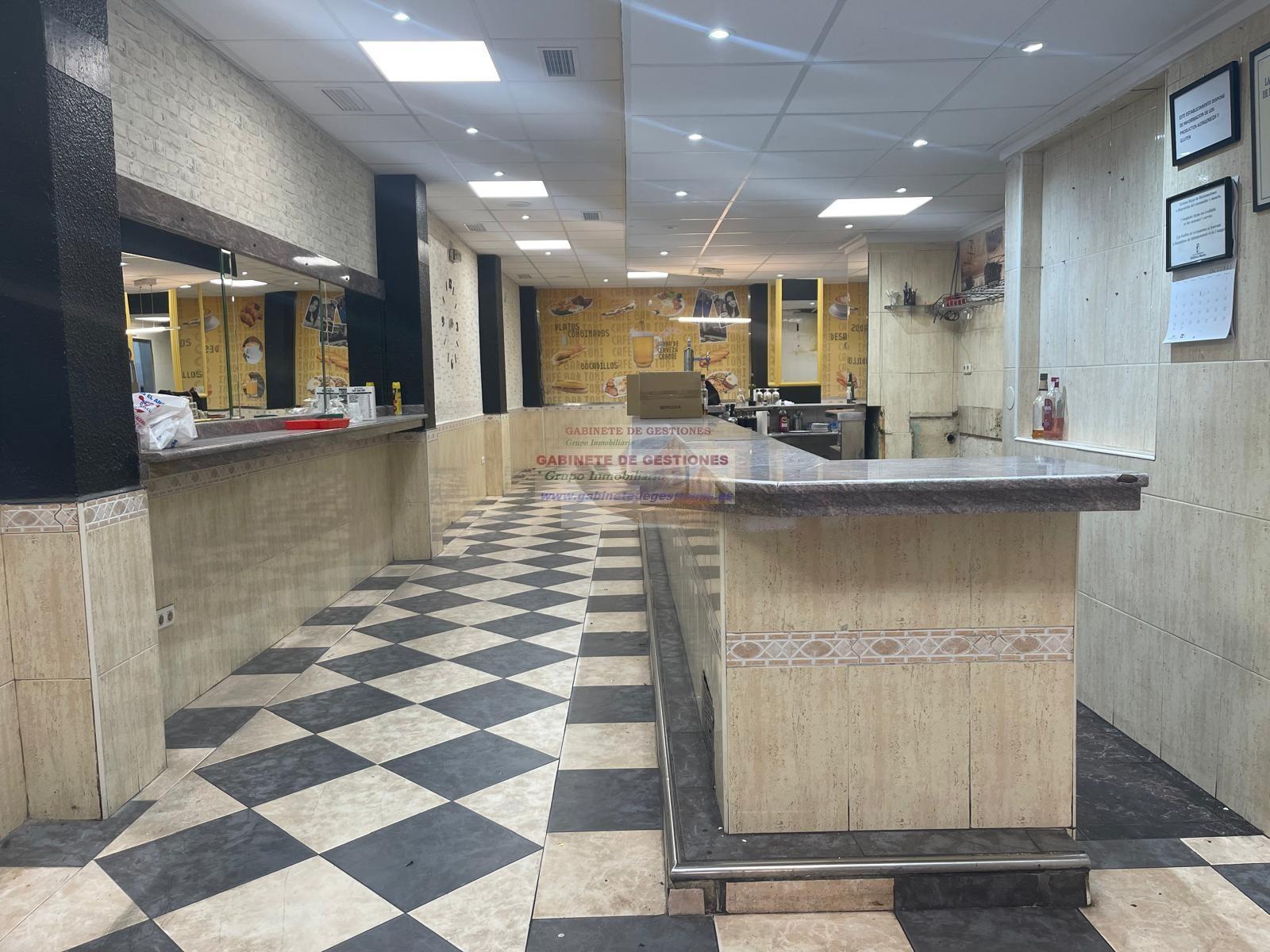 For rent of commercial in Albacete