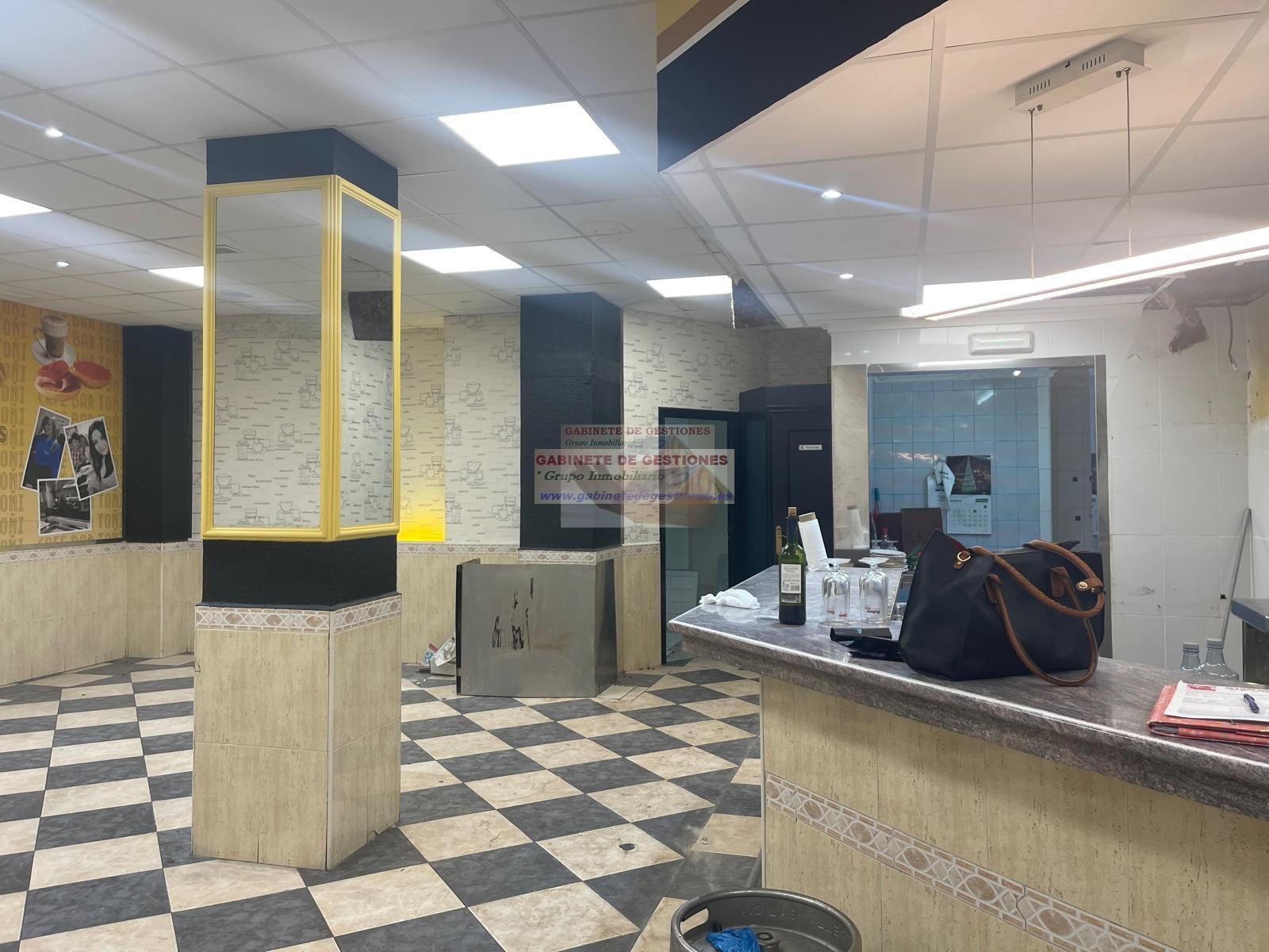For rent of commercial in Albacete