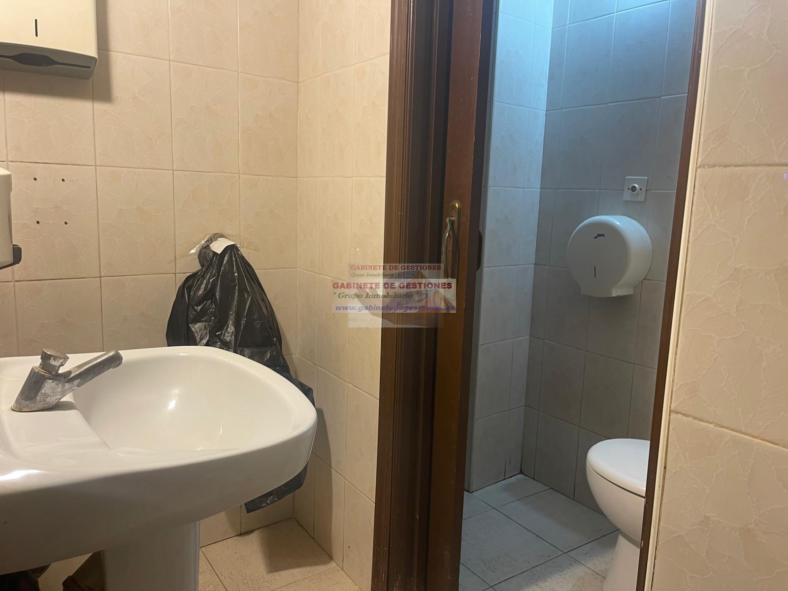 For rent of commercial in Albacete