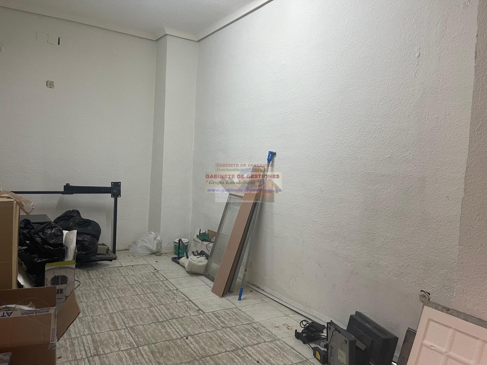 For rent of commercial in Albacete