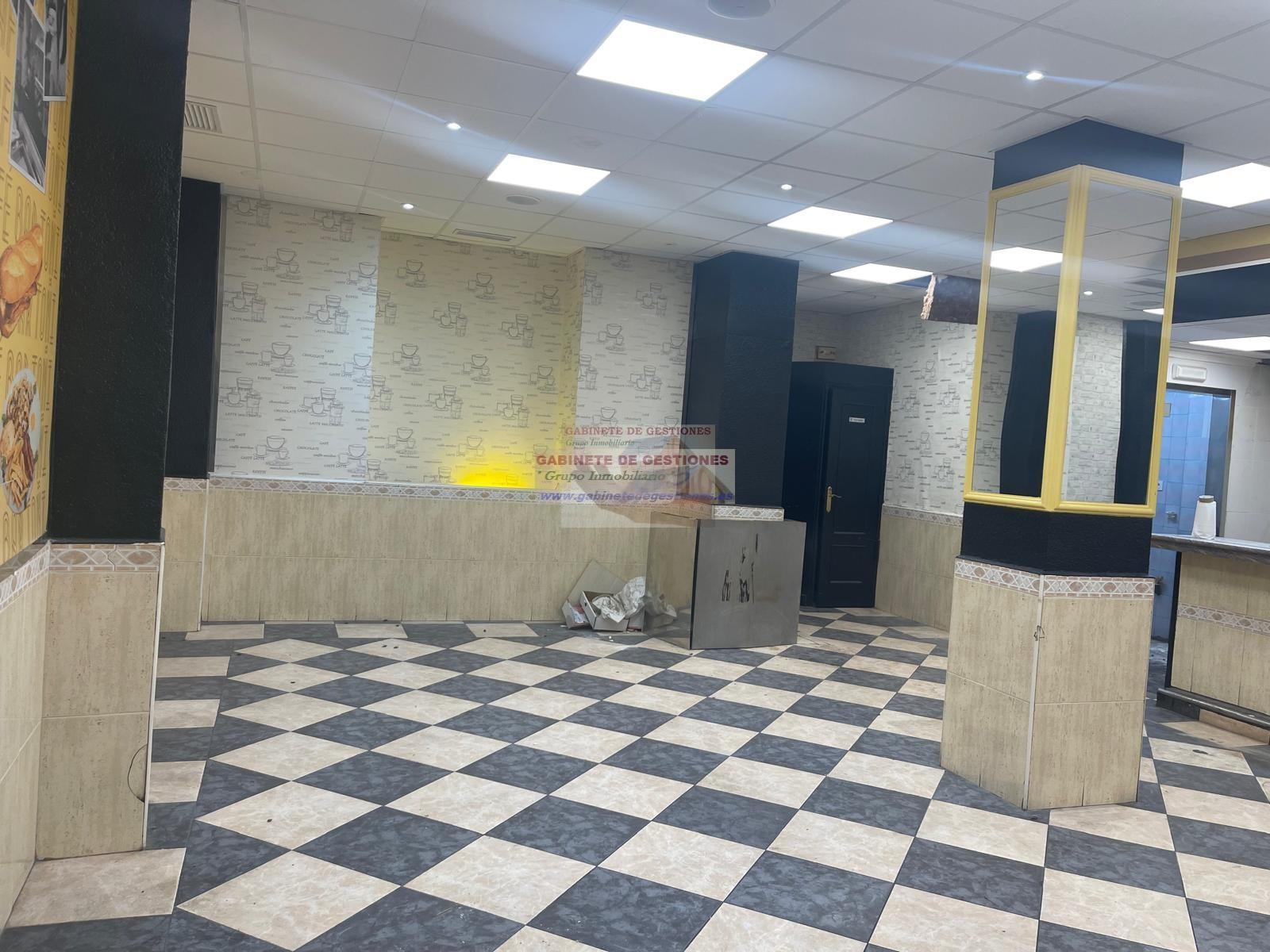 For rent of commercial in Albacete