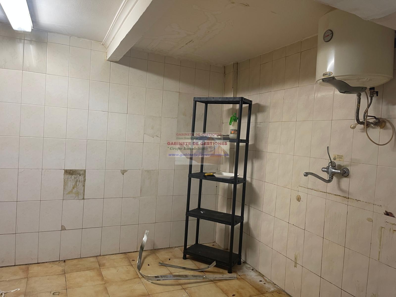 For rent of commercial in Albacete