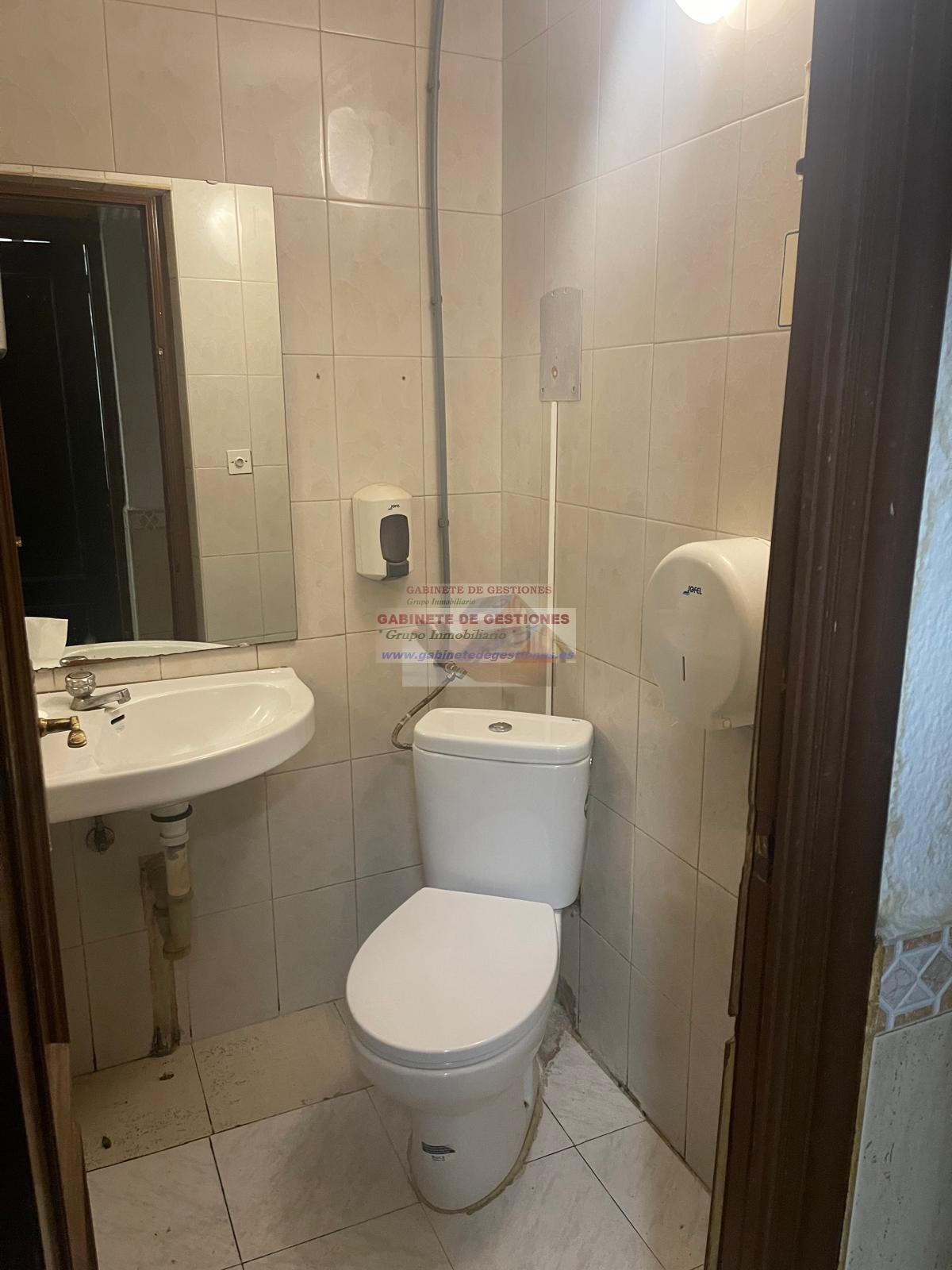 For rent of commercial in Albacete