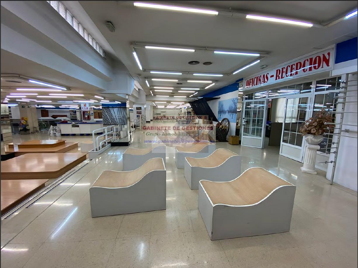 For rent of commercial in Albacete