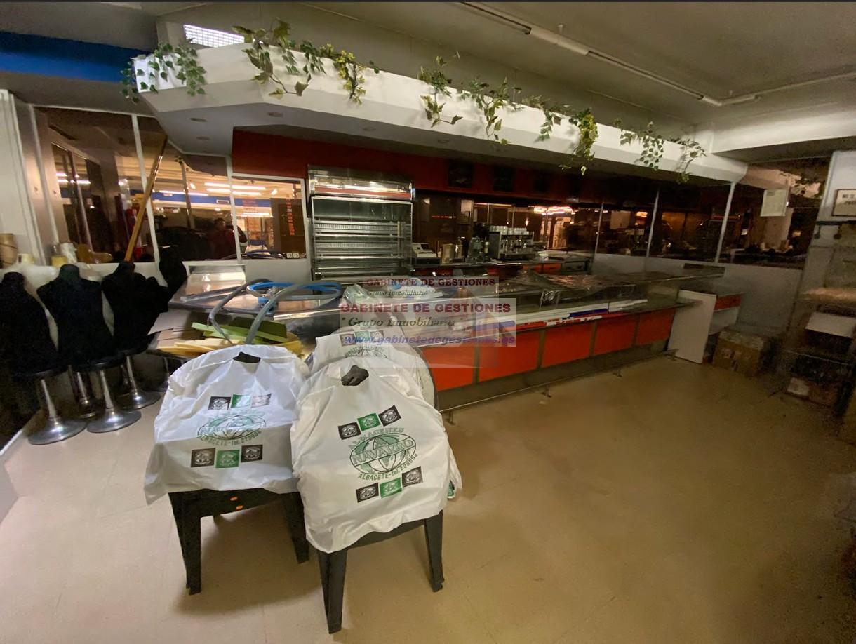 For rent of commercial in Albacete