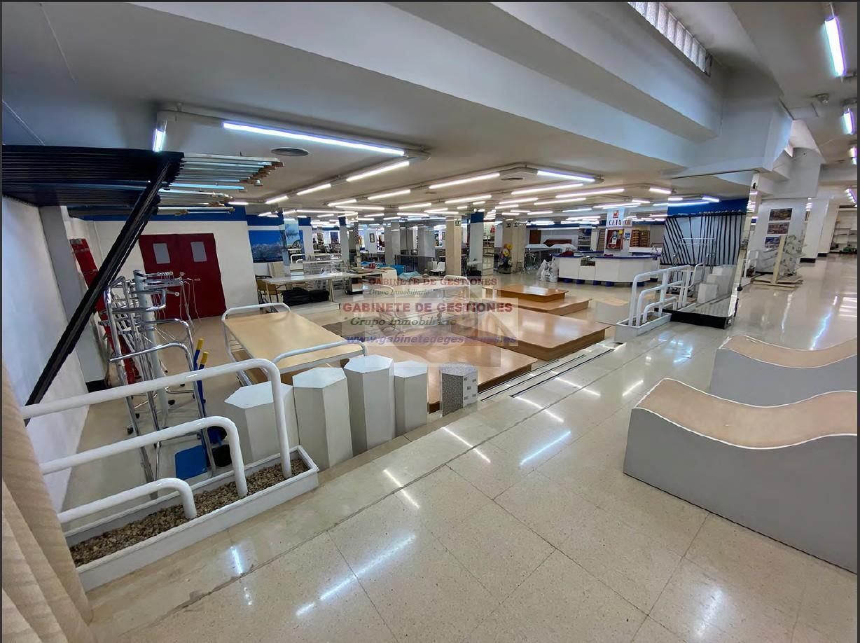 For rent of commercial in Albacete