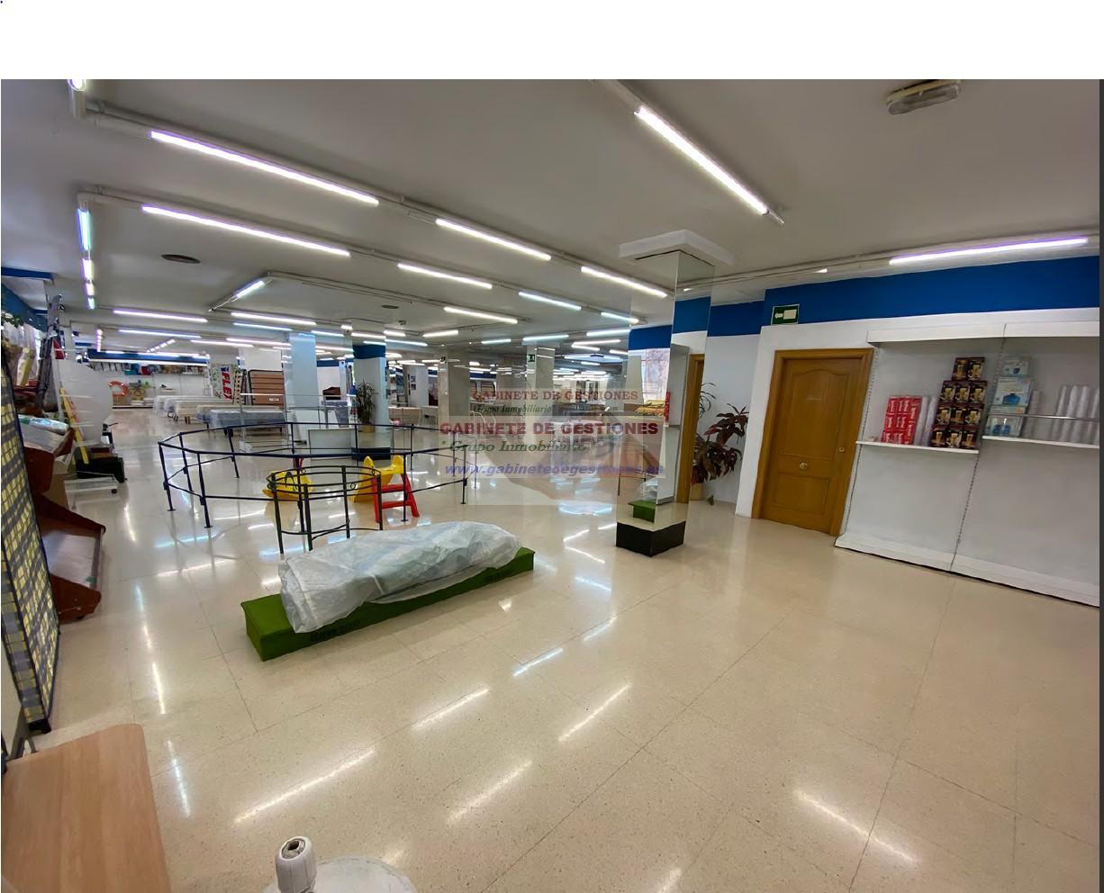 For rent of commercial in Albacete