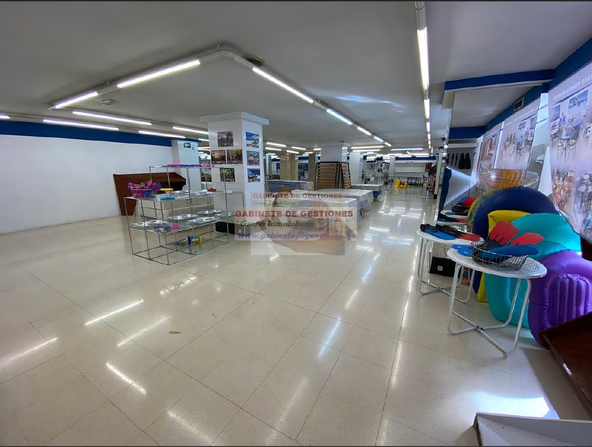 For rent of commercial in Albacete