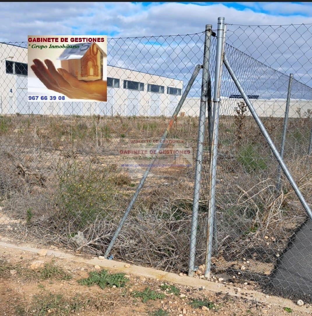 For sale of land in Albacete