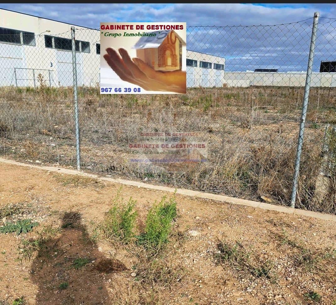 For sale of land in Albacete