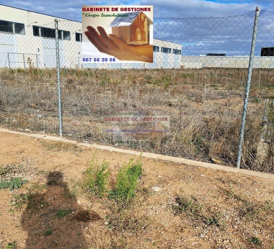 For sale of land in Albacete