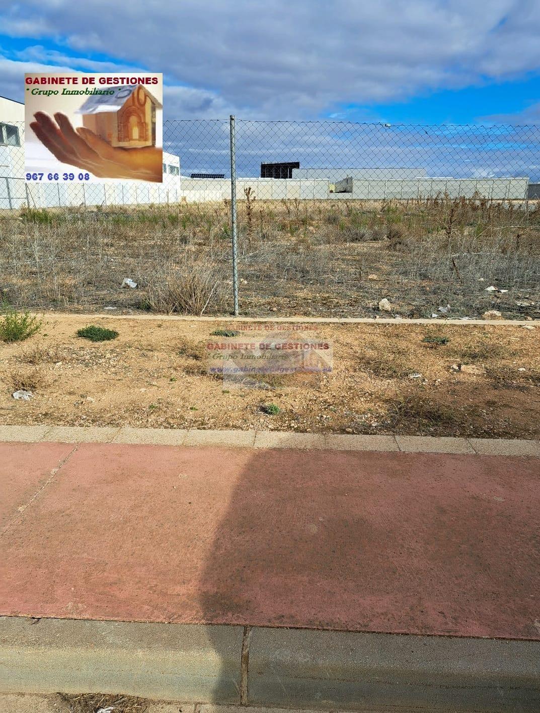 For sale of land in Albacete