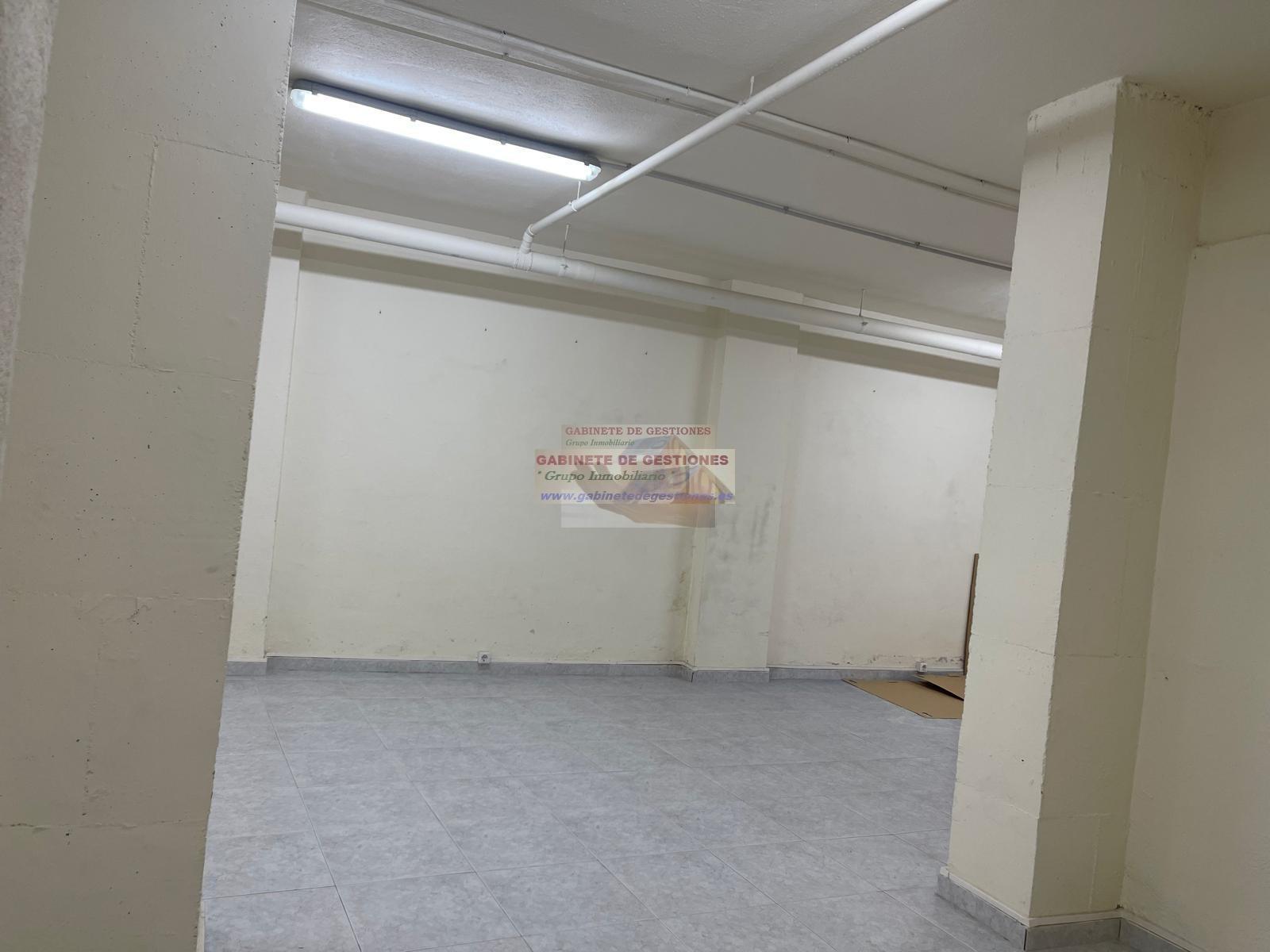For rent of commercial in Albacete