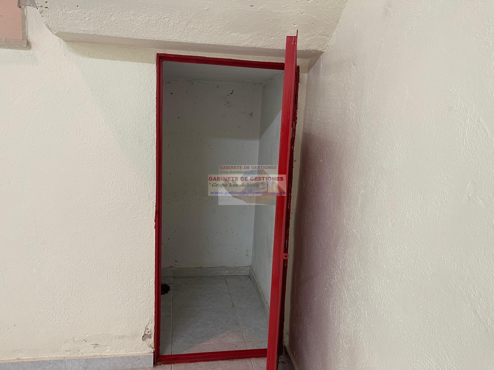 For rent of commercial in Albacete