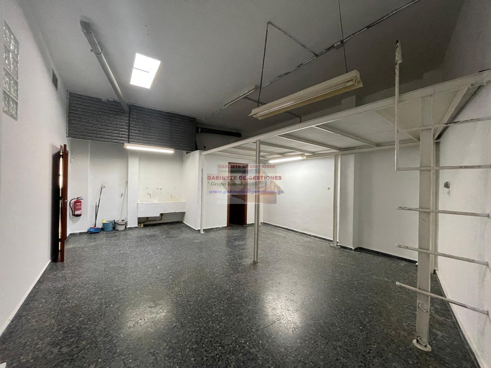 For rent of commercial in Albacete