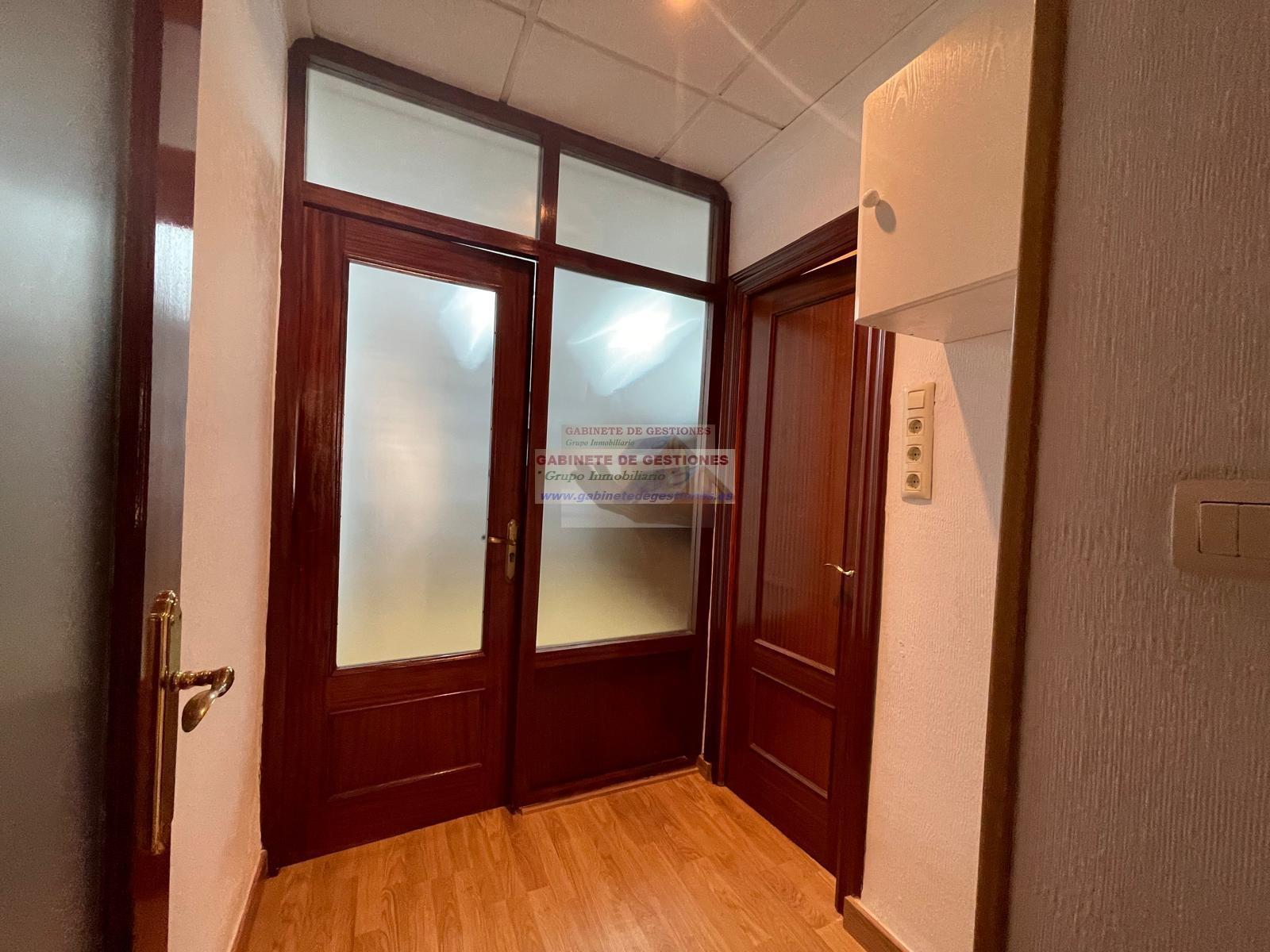 For rent of commercial in Albacete