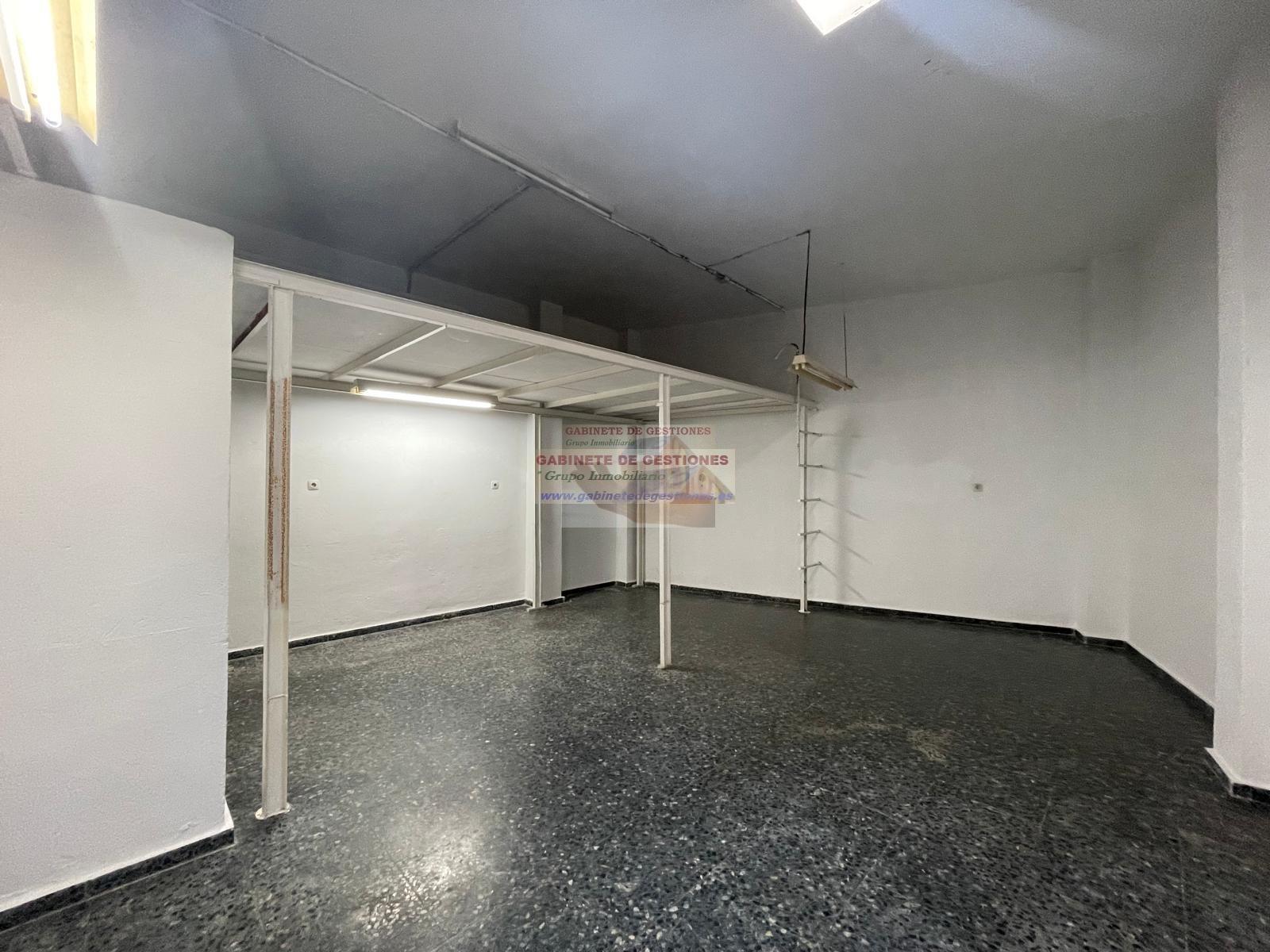 For rent of commercial in Albacete