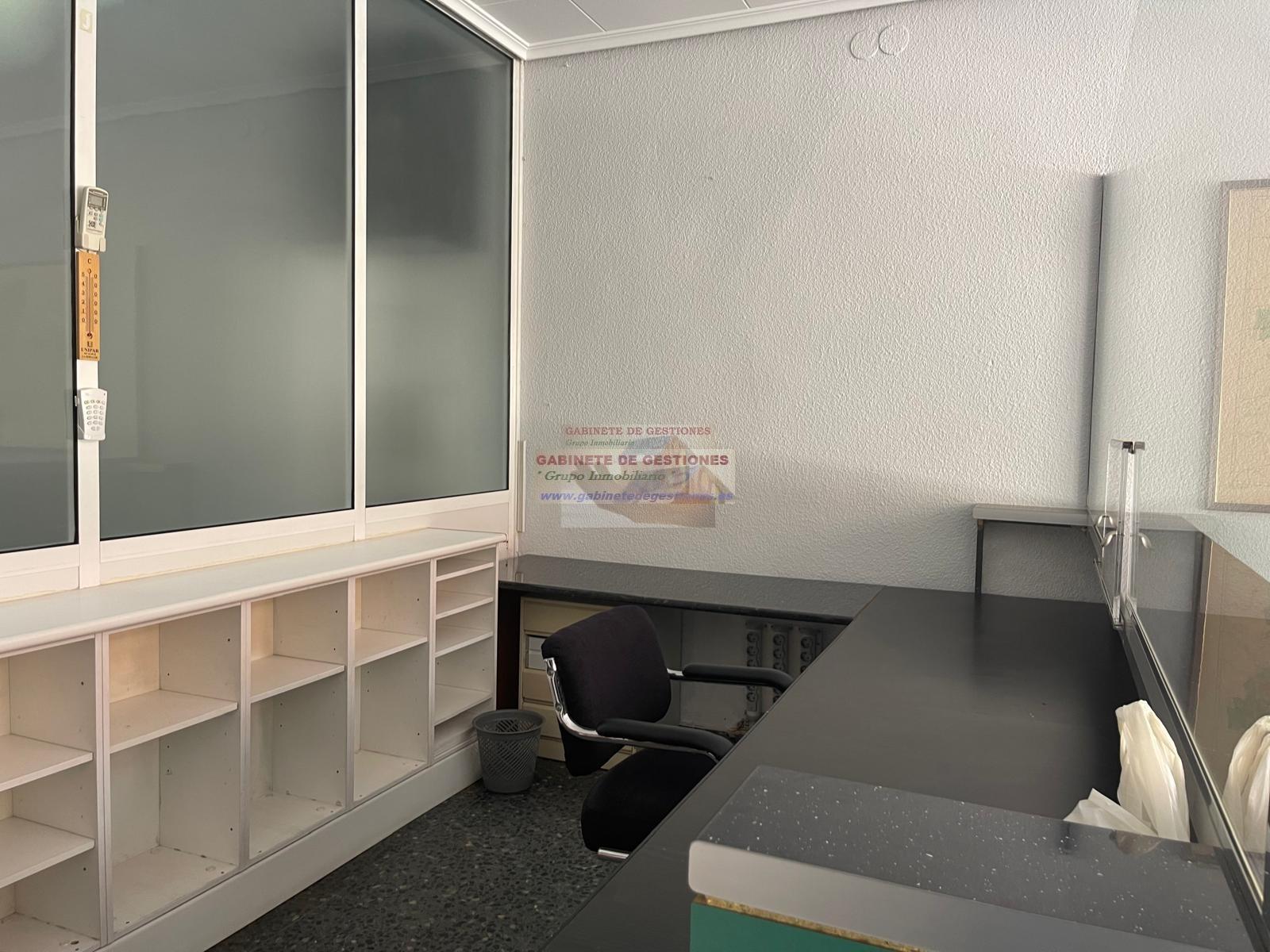 For rent of commercial in Albacete