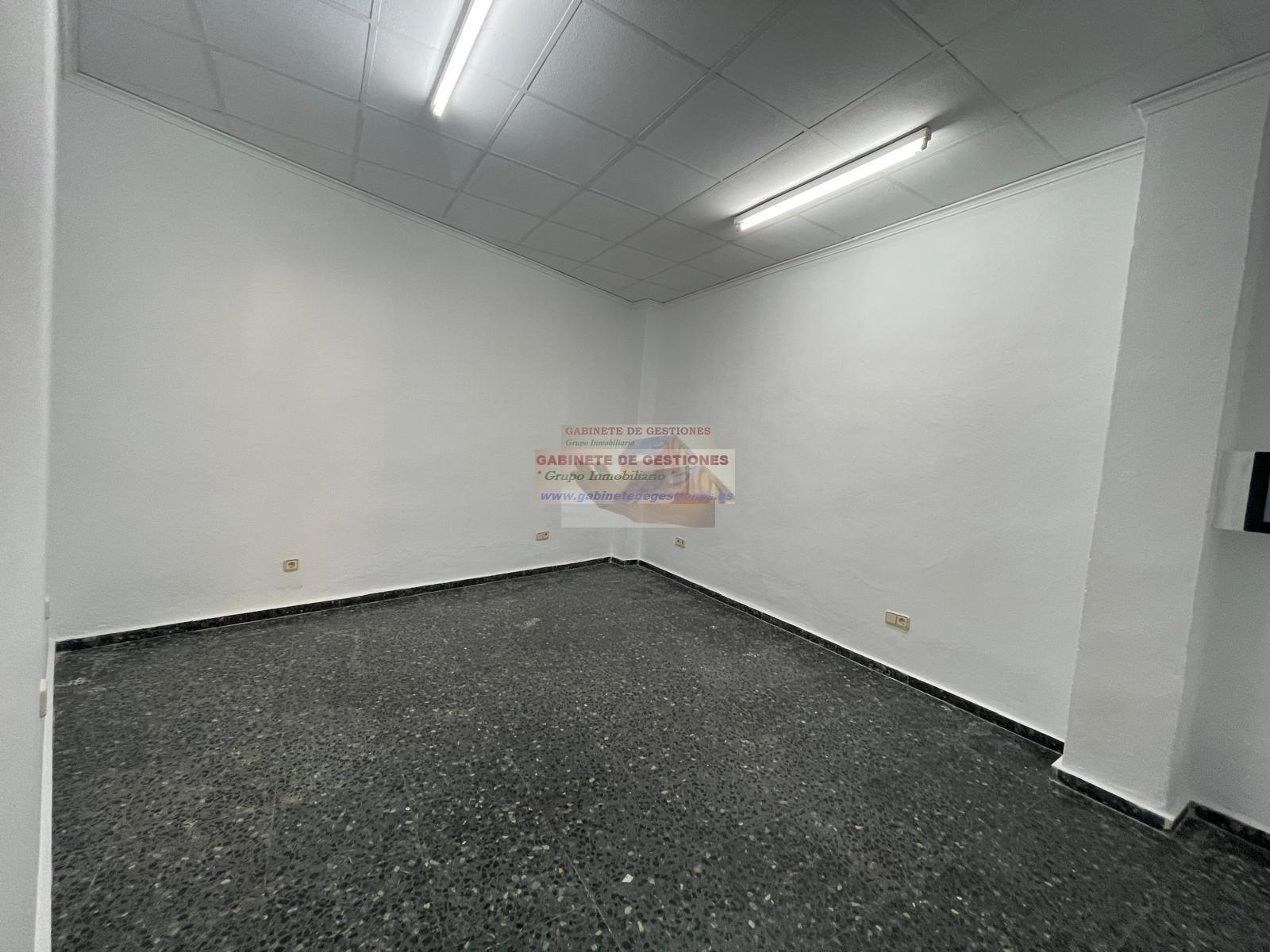 For rent of commercial in Albacete