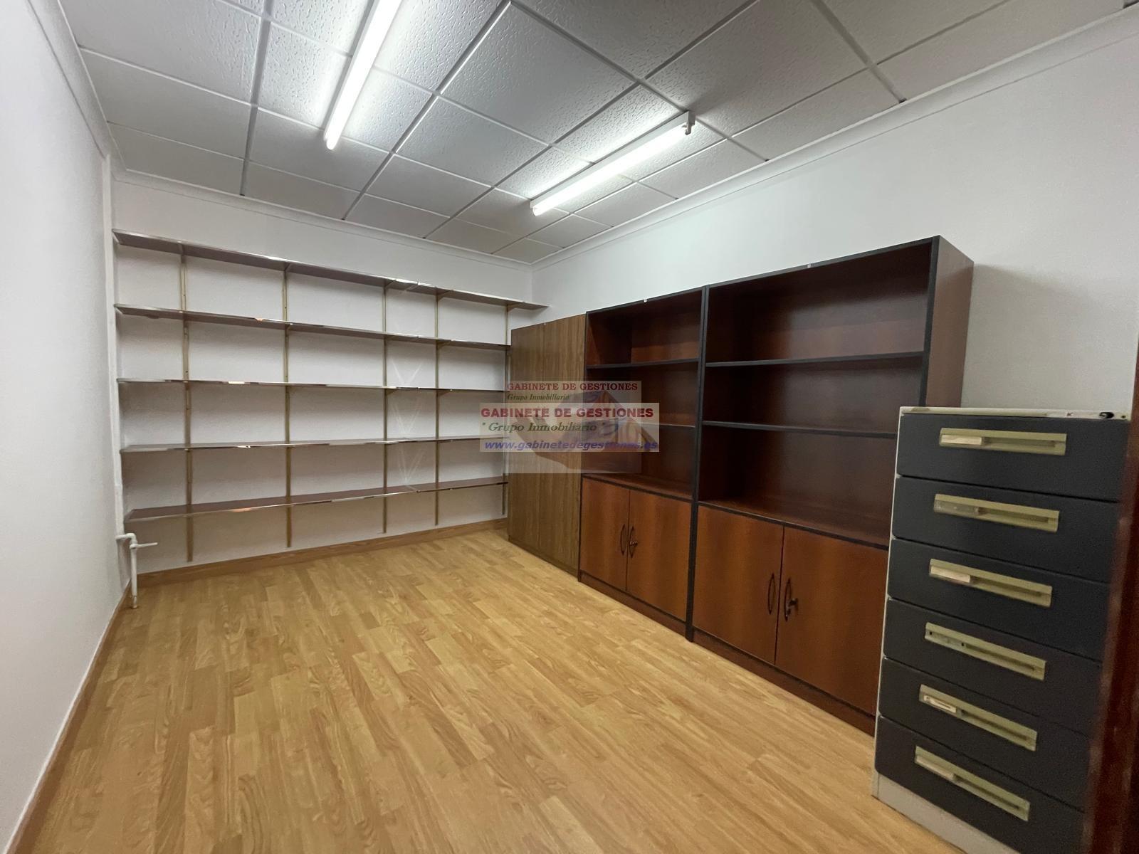 For rent of commercial in Albacete