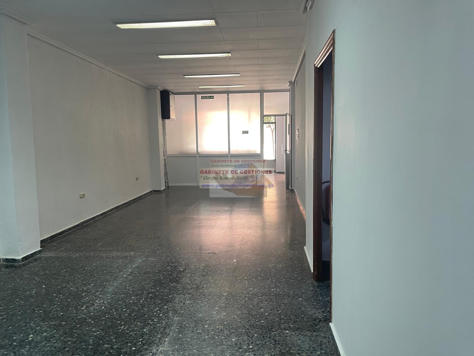 For rent of commercial in Albacete
