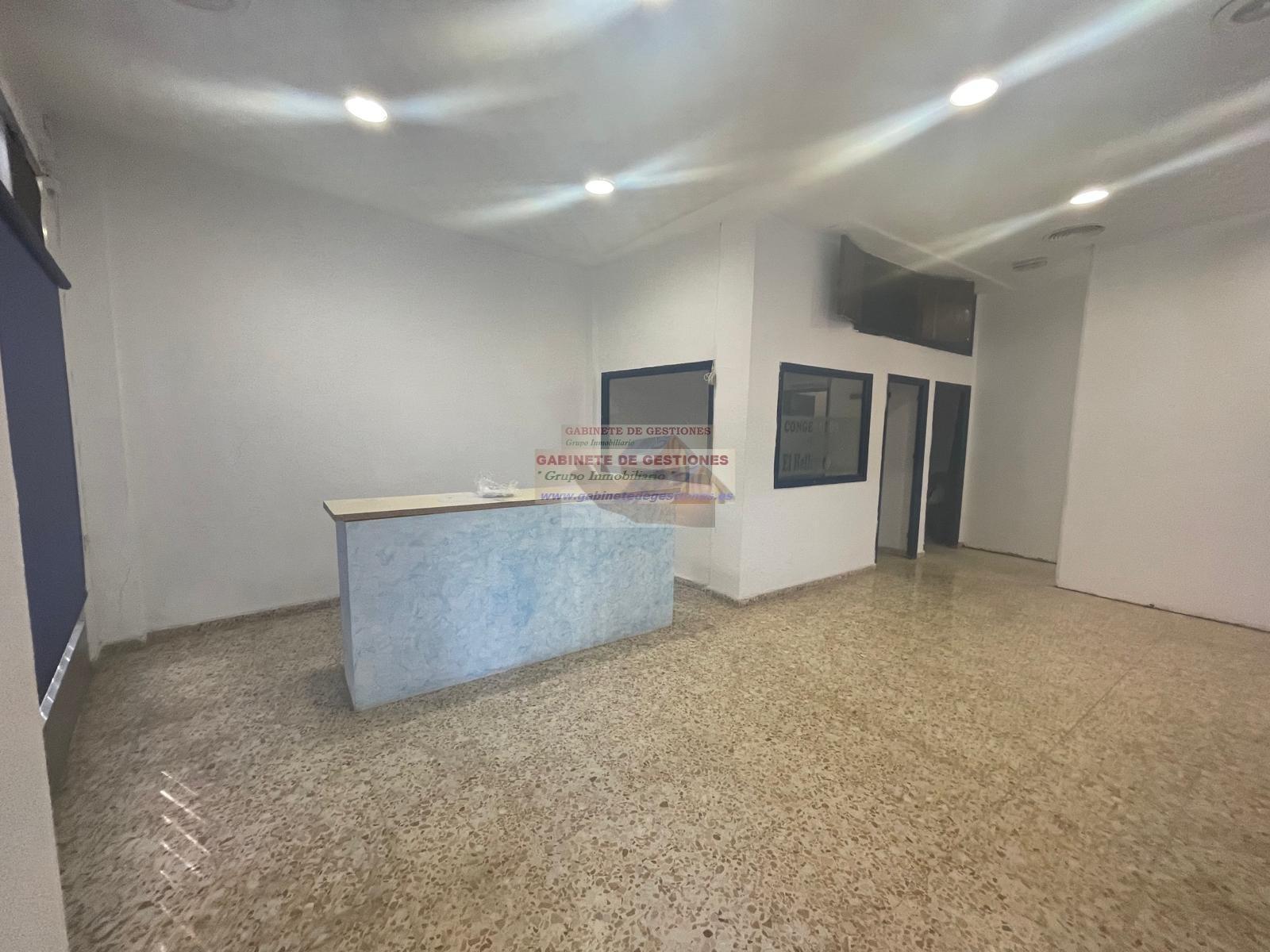 For rent of commercial in Albacete