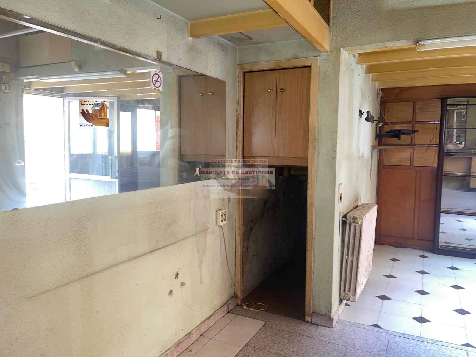 For rent of commercial in Albacete