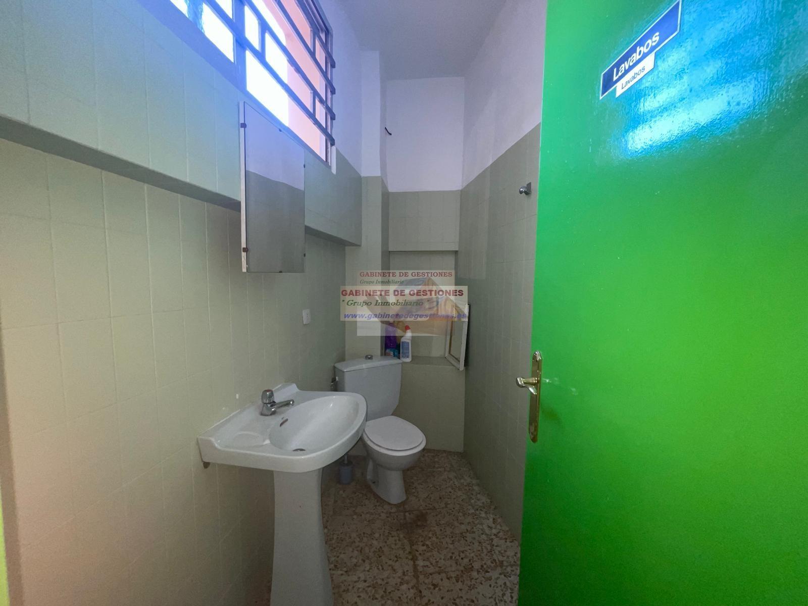 For rent of office in Albacete
