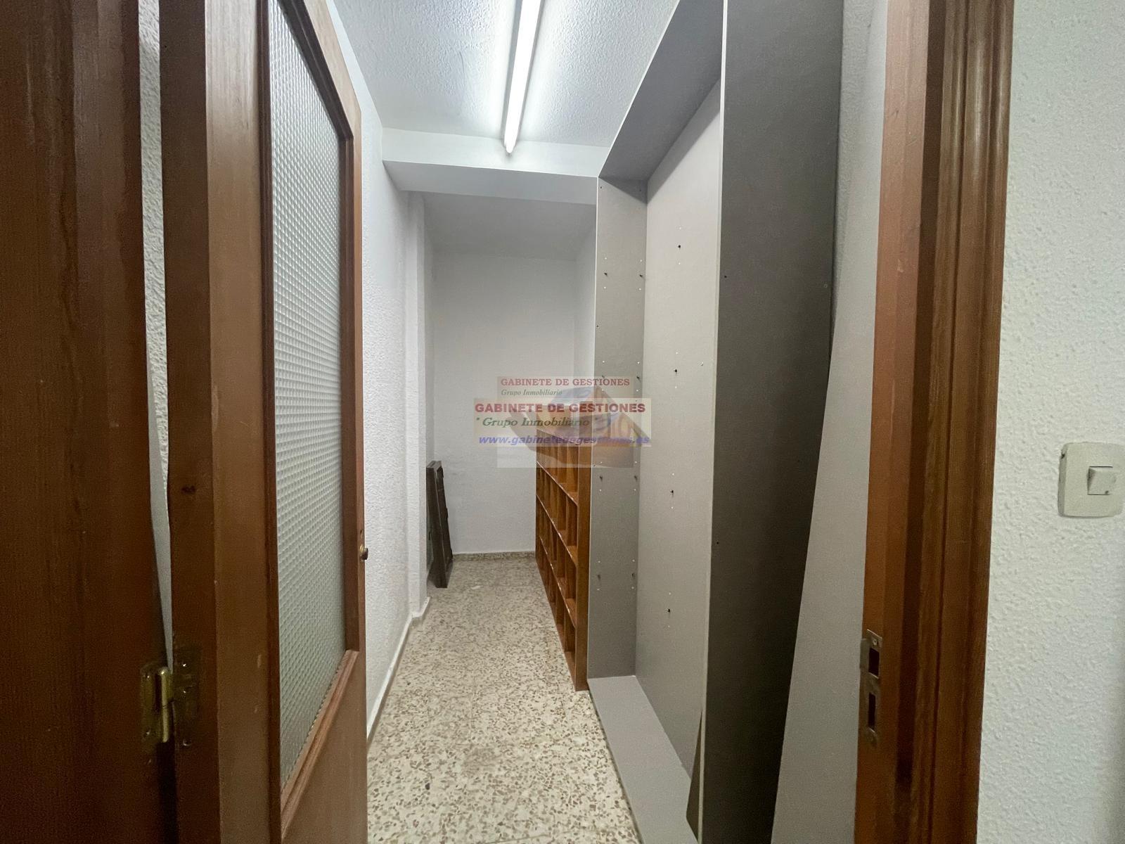 For rent of office in Albacete
