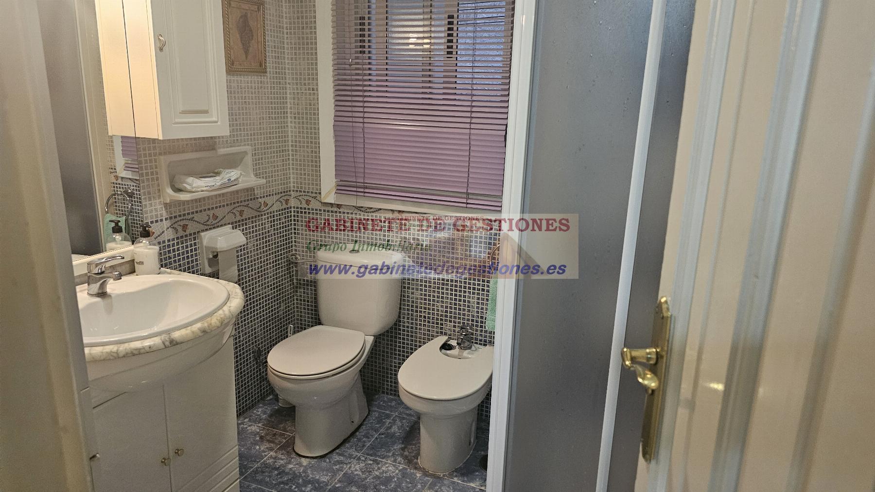 For sale of flat in Albacete