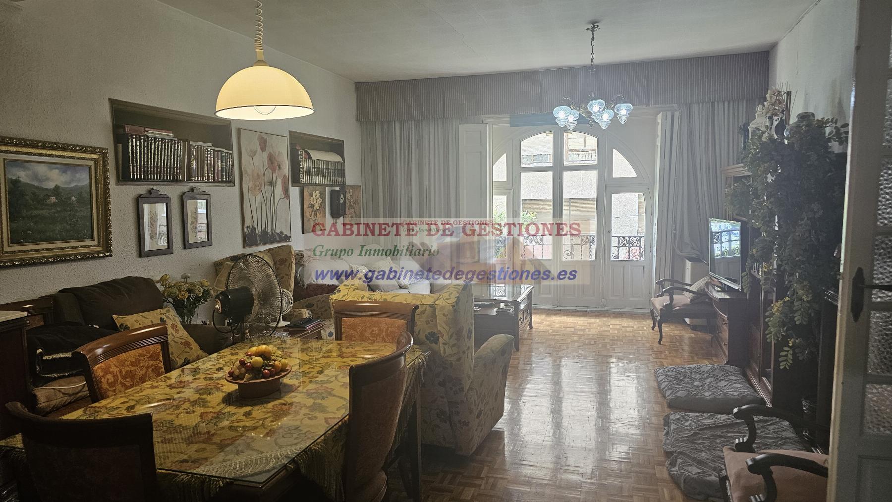 For sale of flat in Albacete