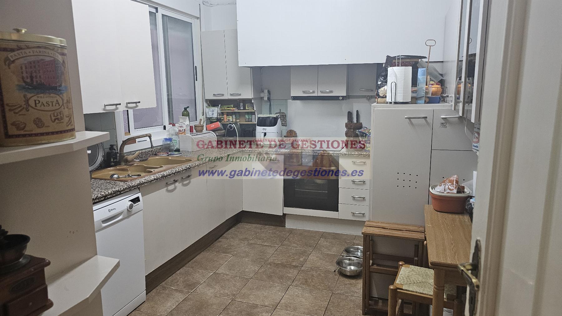 For sale of flat in Albacete