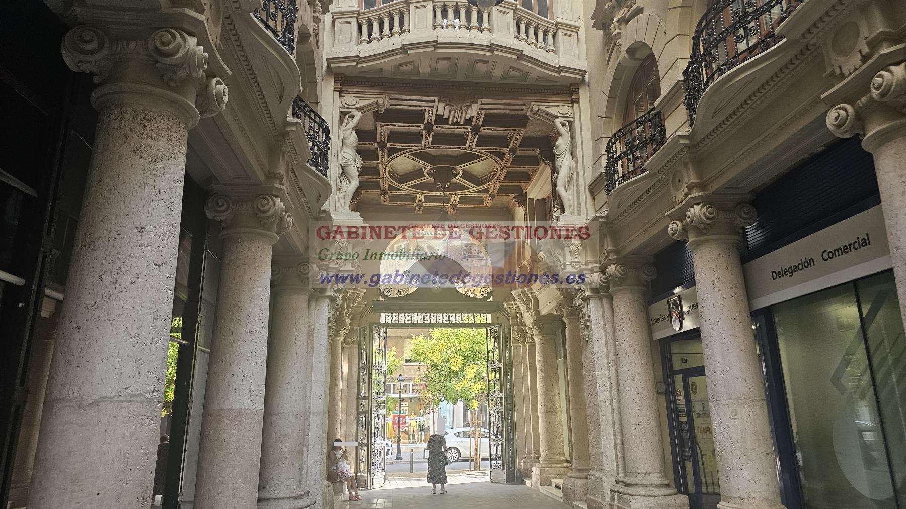For sale of flat in Albacete