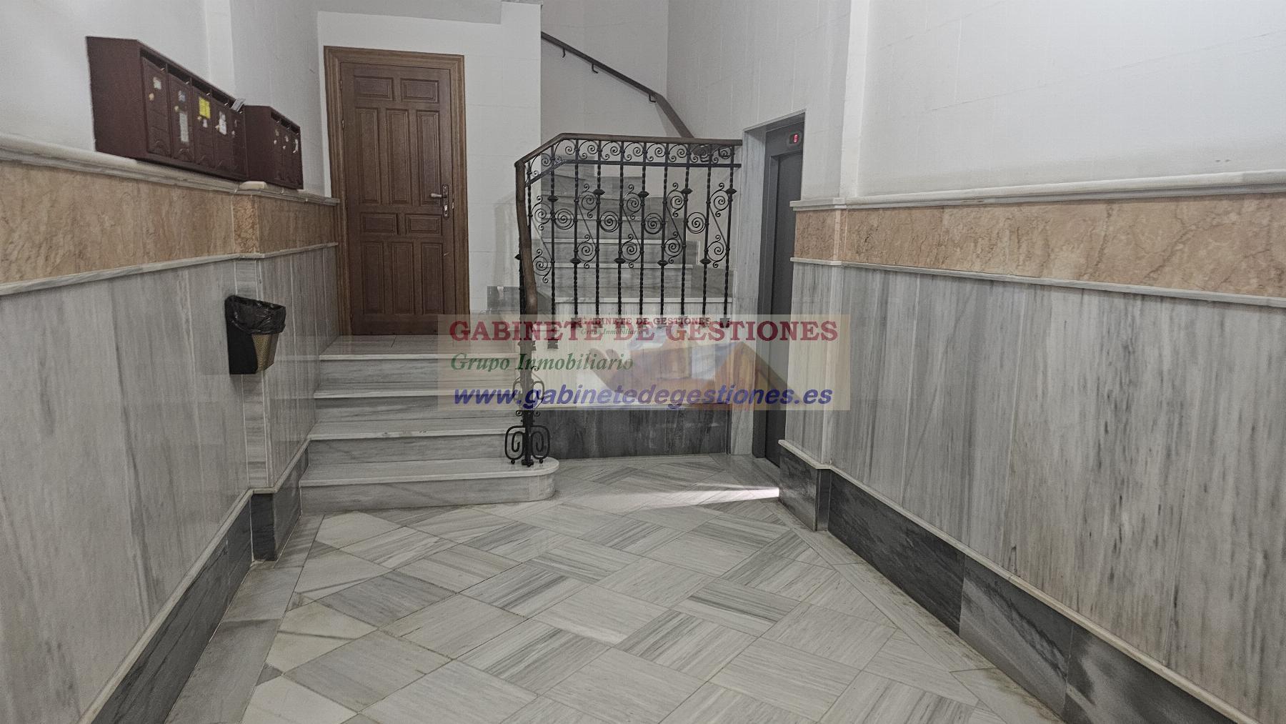 For sale of flat in Albacete