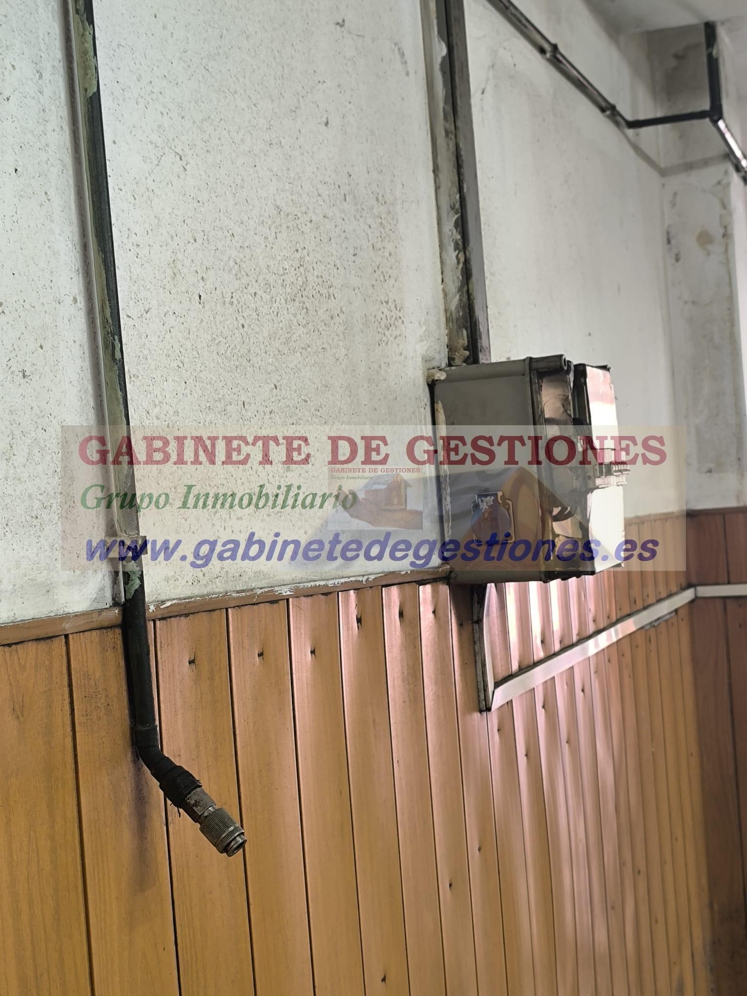 Venta de local comercial en Santa Coloma de Gramanet