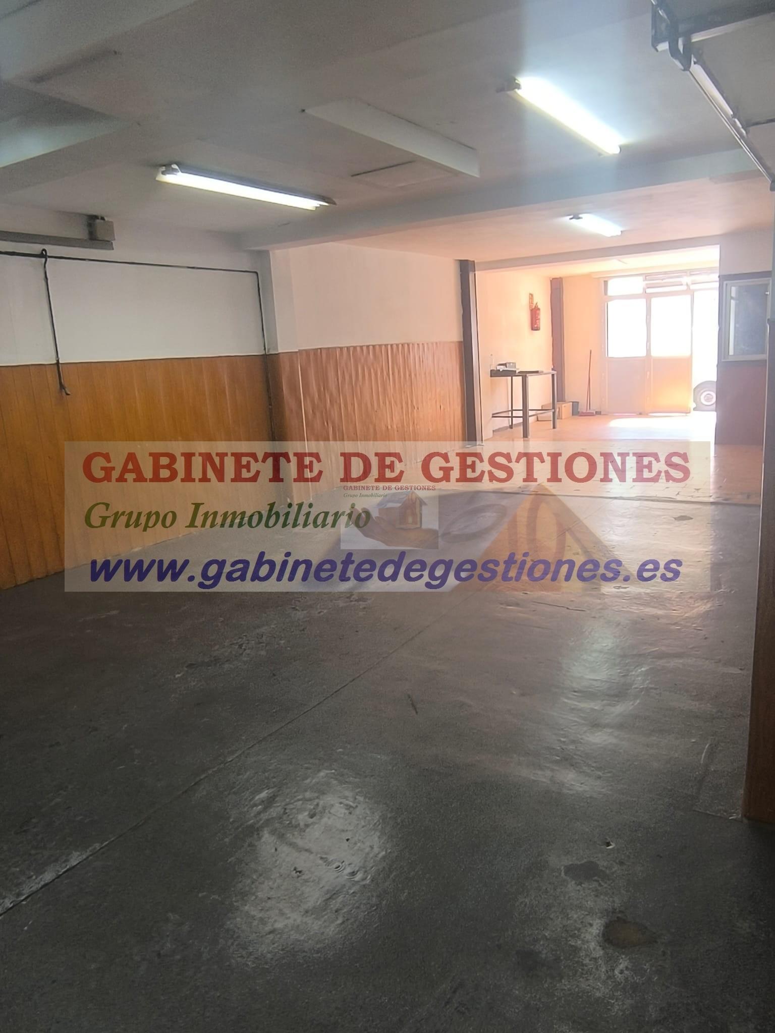 Venta de local comercial en Santa Coloma de Gramanet