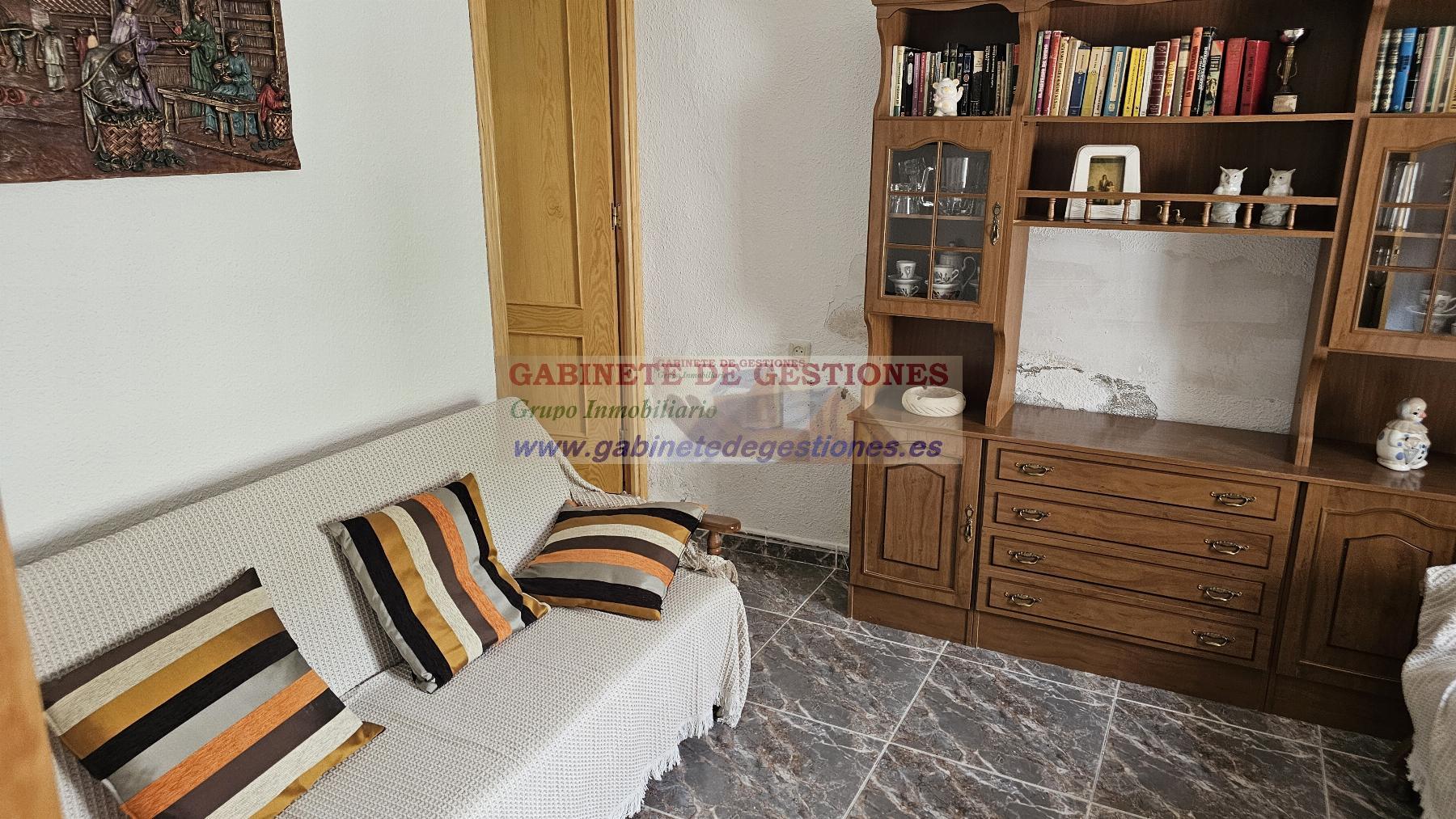 For sale of house in Pozohondo