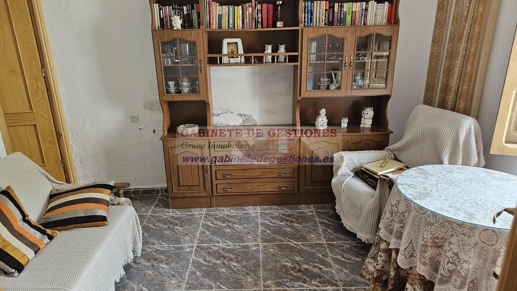 For sale of house in Pozohondo