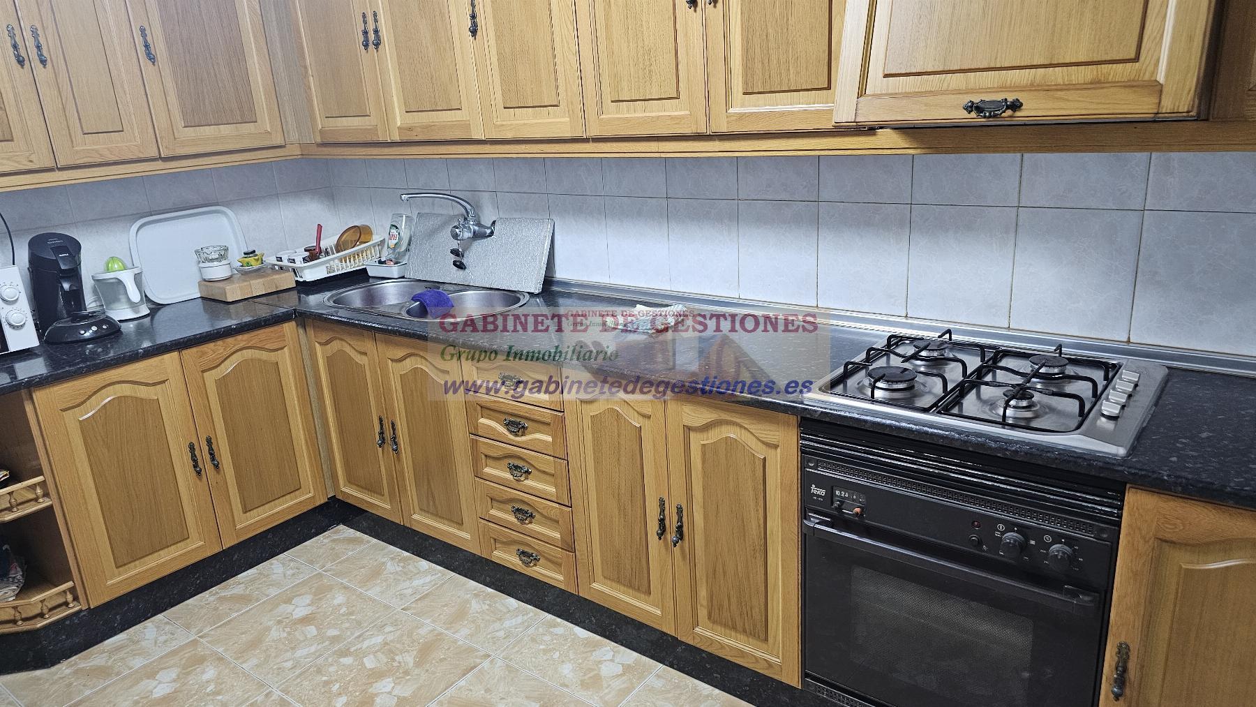 For sale of house in Pozohondo