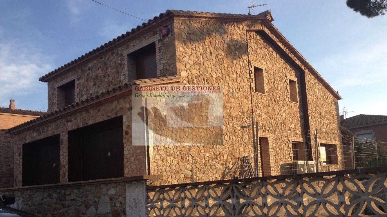 For sale of house in Llagostera