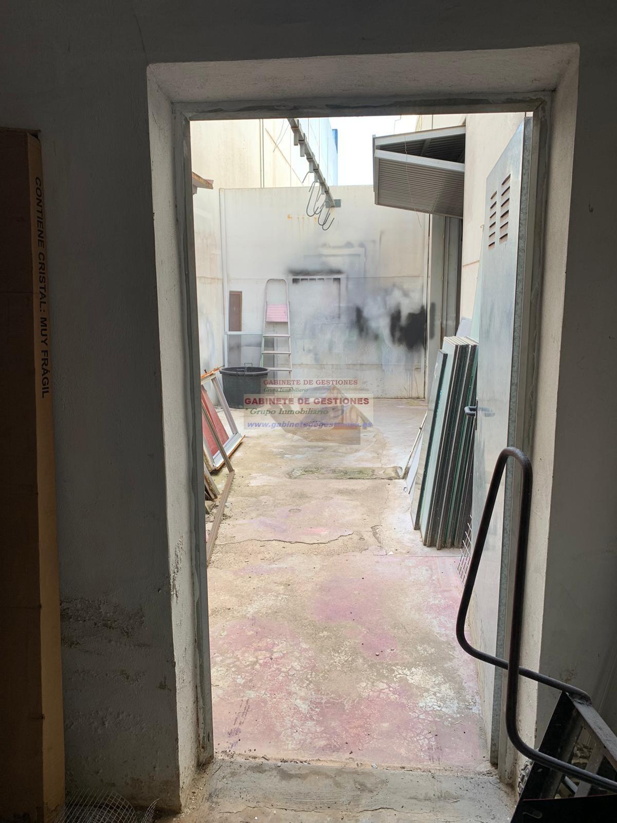 For sale of industrial plant/warehouse in Albacete